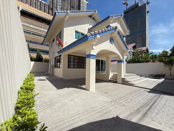 Pool Villa For Rent