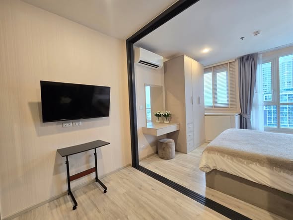 One Bedroom Condo For Rent