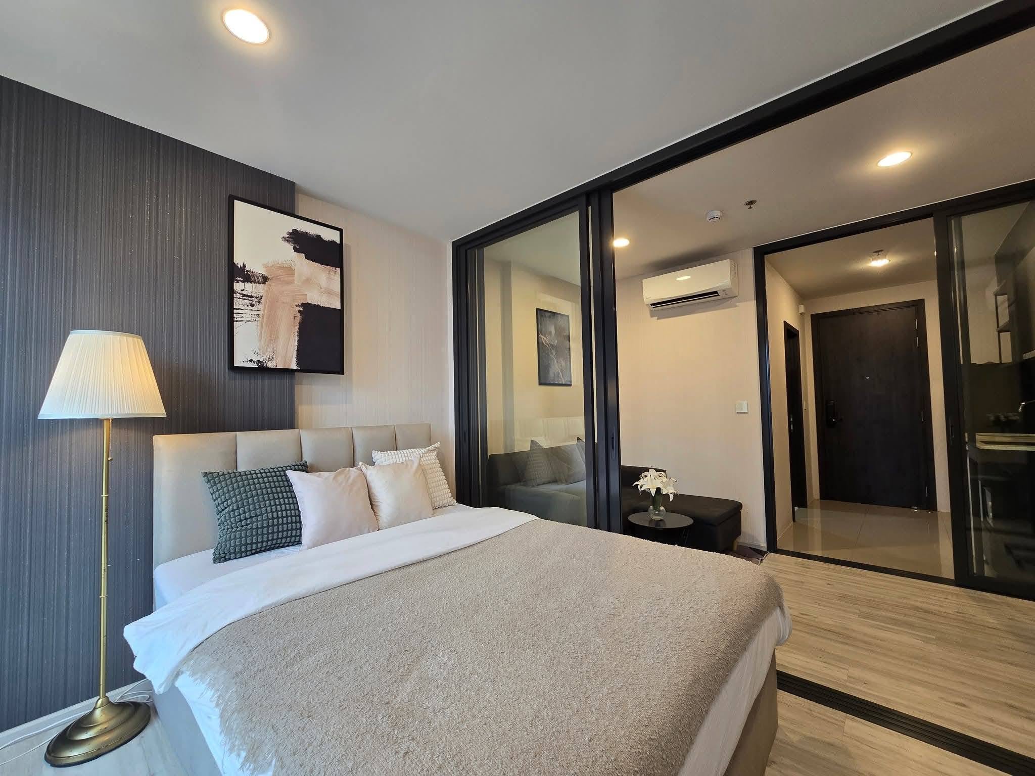 One Bedroom Condo For Rent