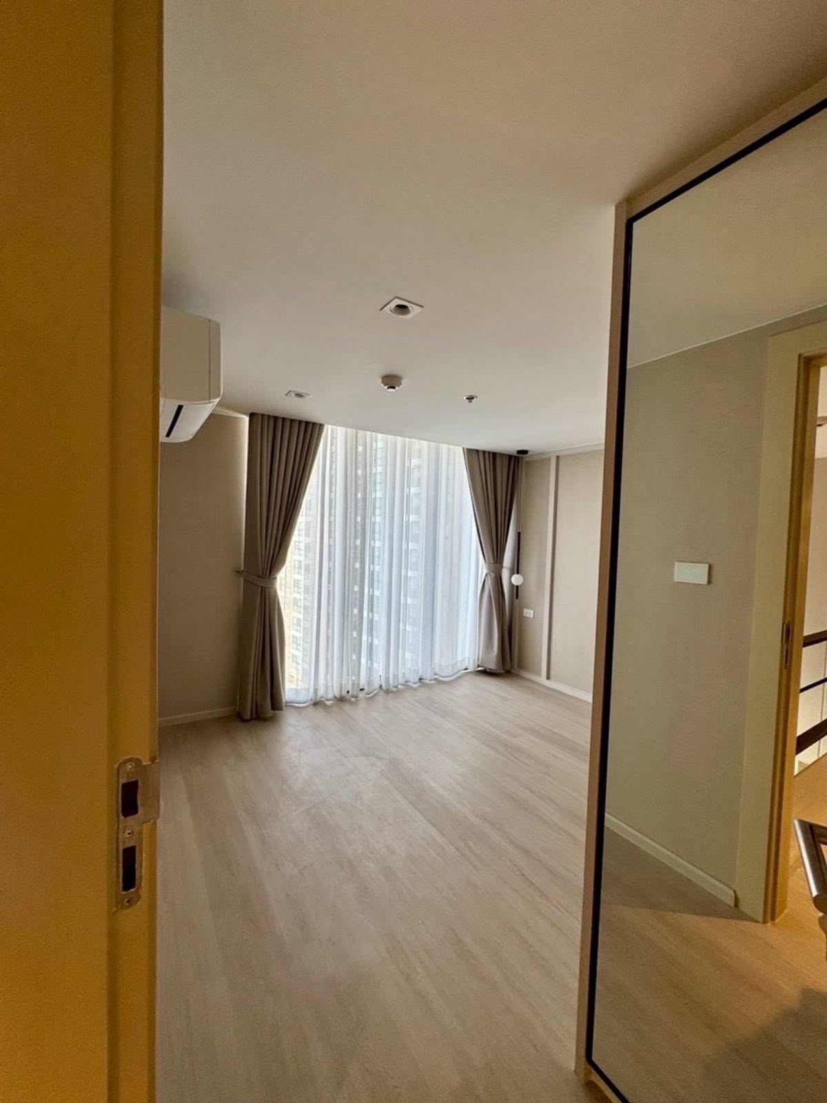 Duplex Three Bedroom Condo For Rent