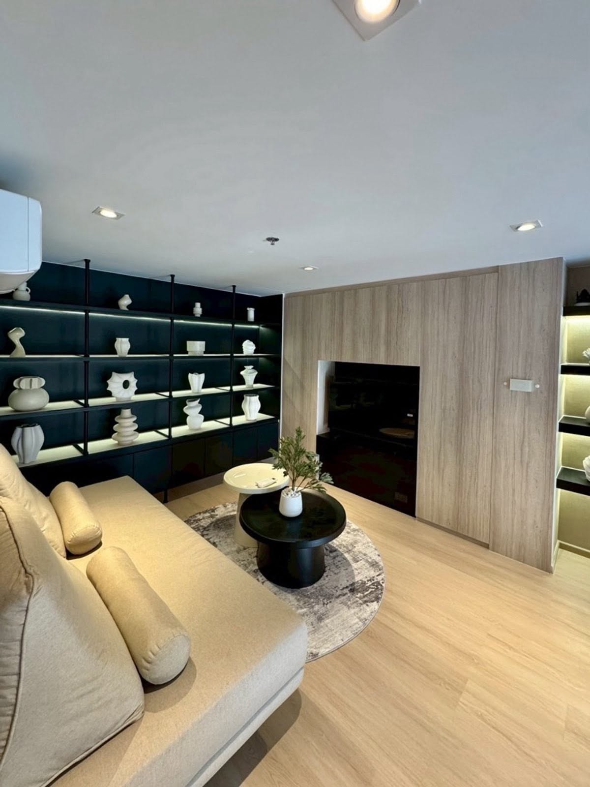 Duplex Three Bedroom Condo For Rent