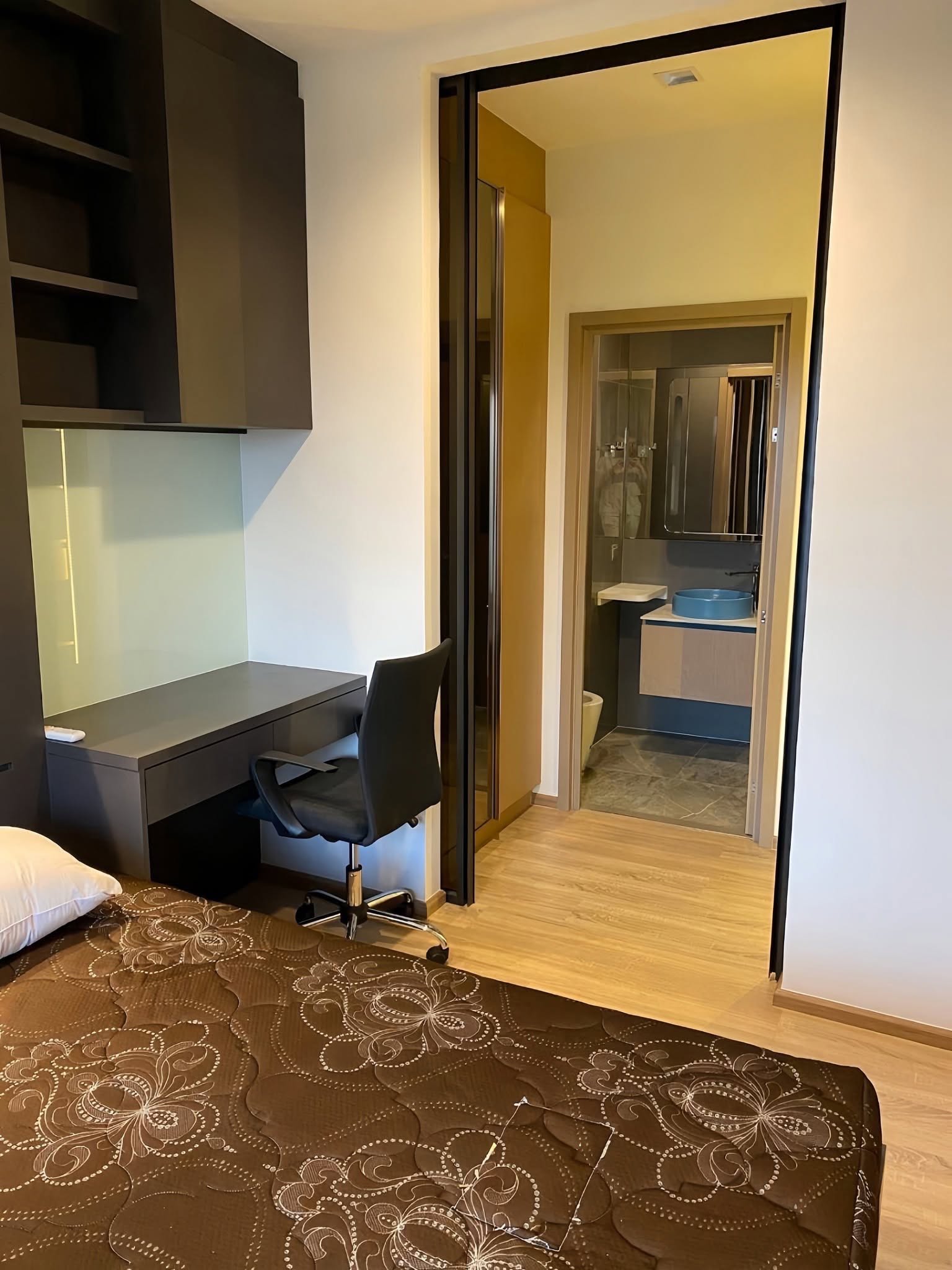 One Bedroom Condo For Rent