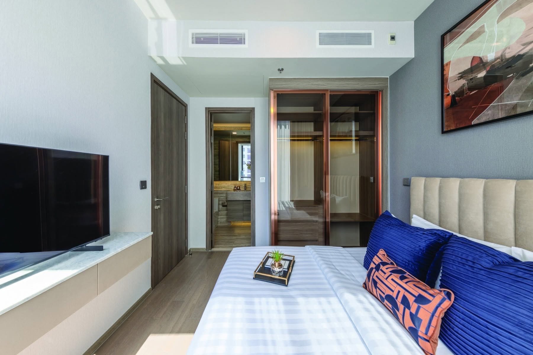 One Bedroom Condo For Rent