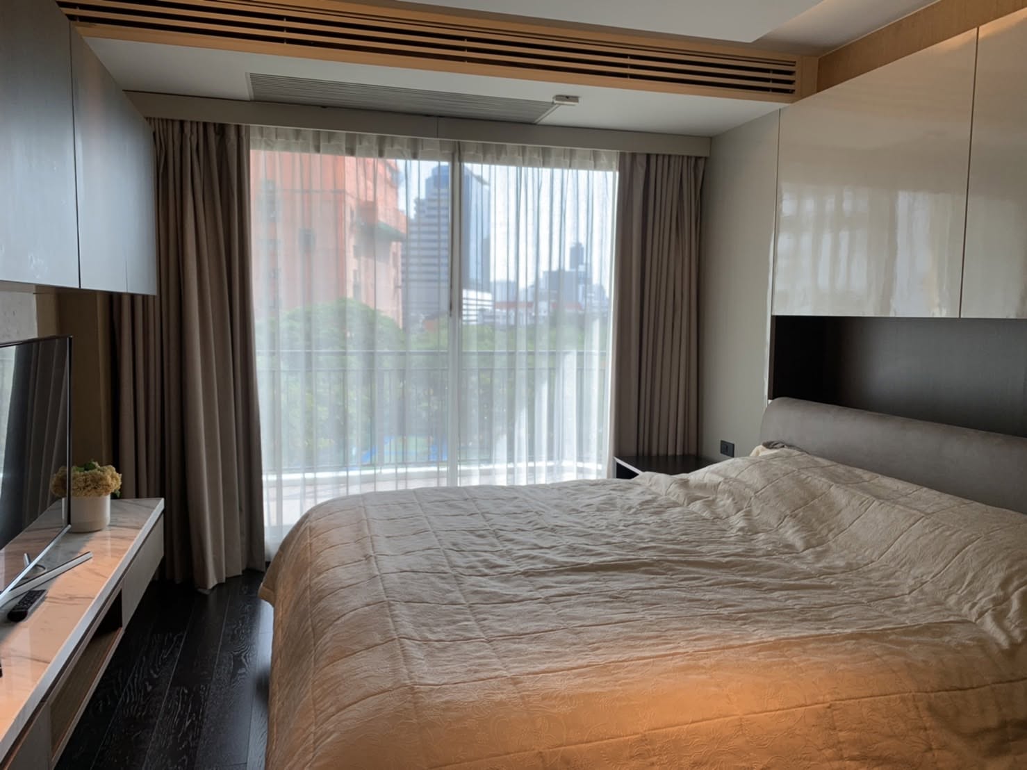 Duplex Three Bedroom Condo For Rent