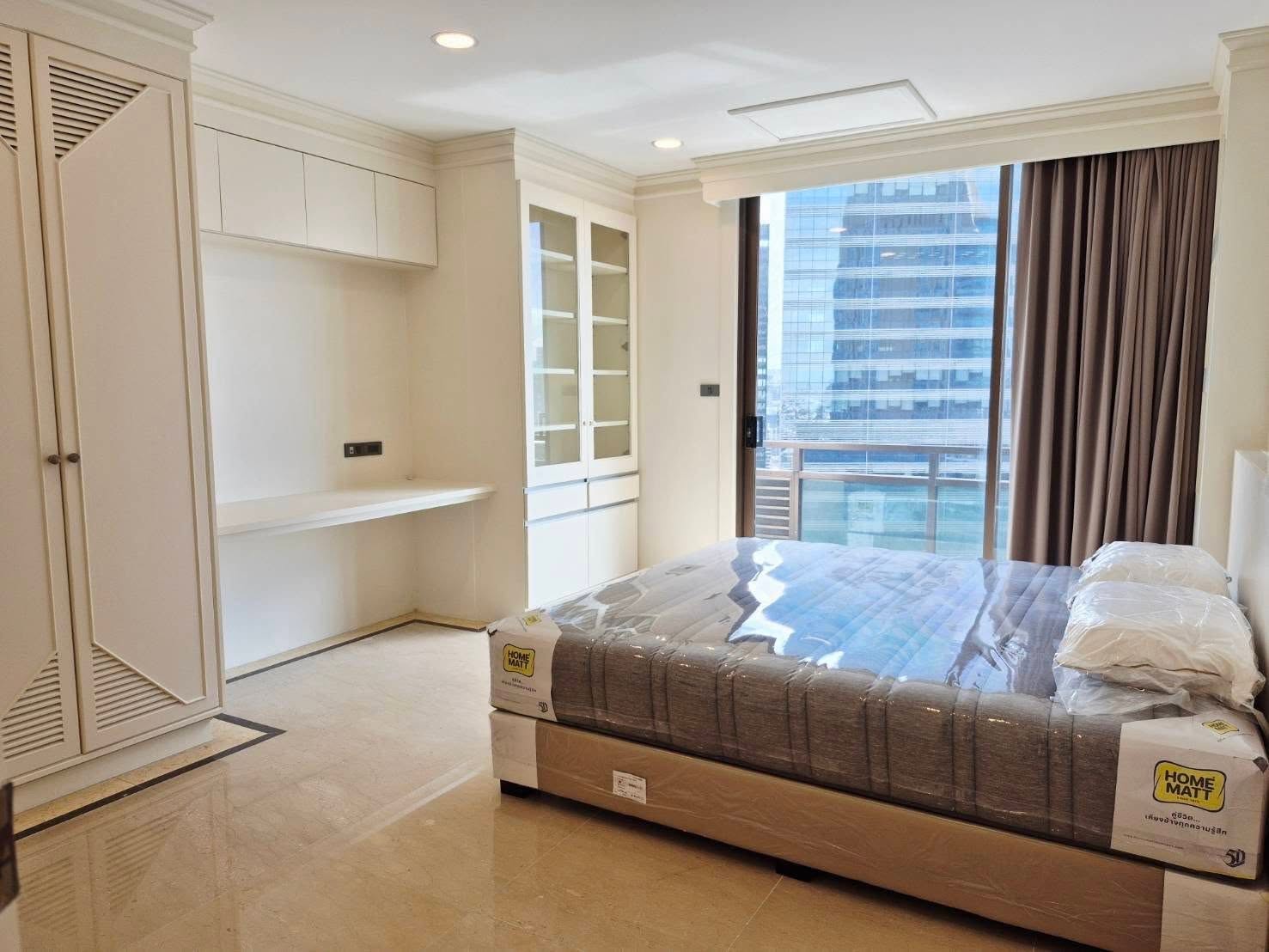 Three Bedroom Condo For Rent