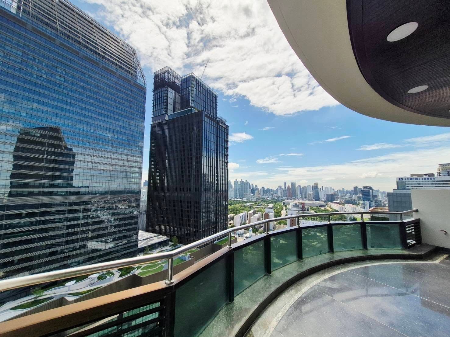 Three Bedroom Condo For Rent