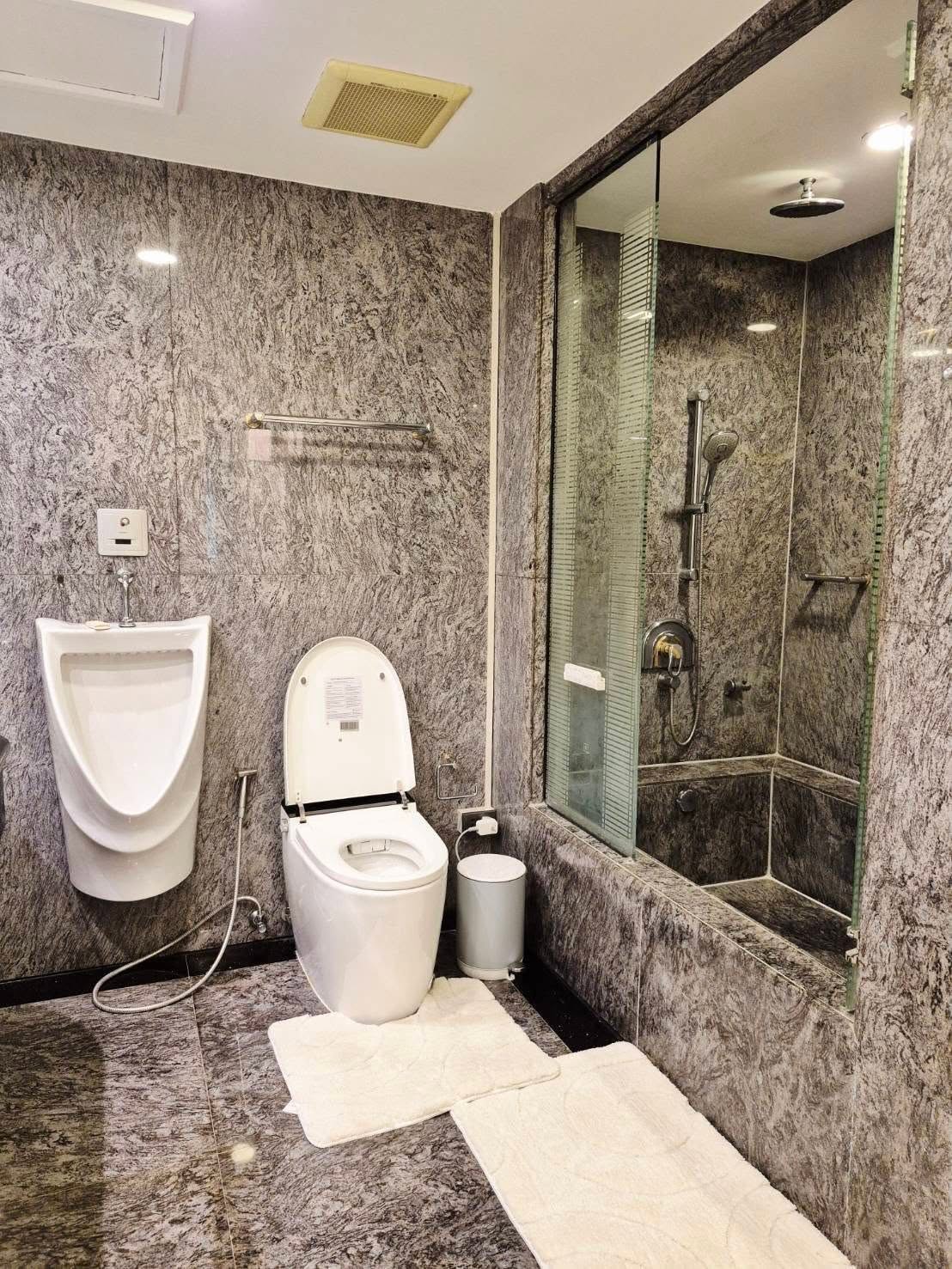Three Bedroom Condo For Rent