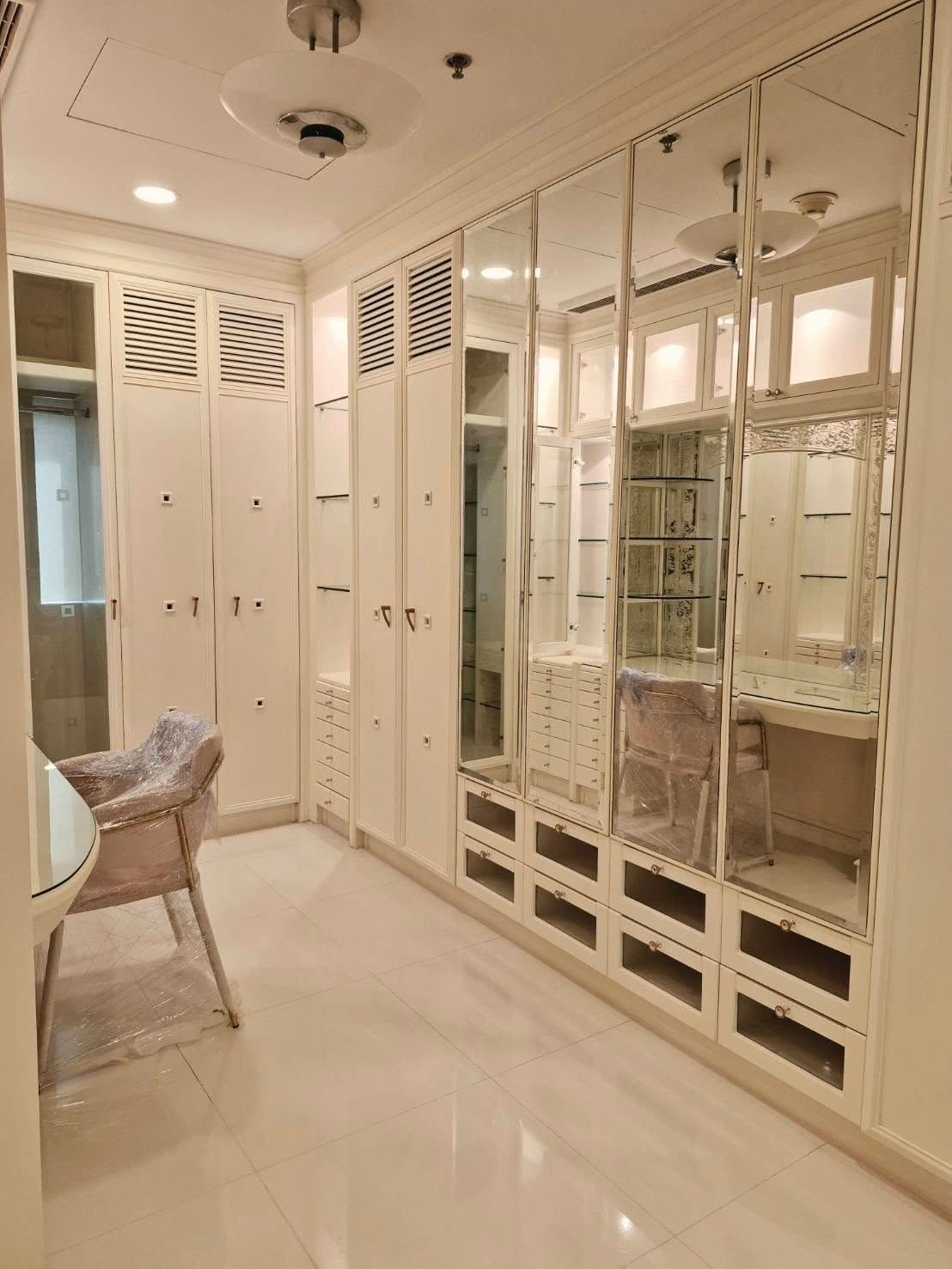 Three Bedroom Condo For Rent