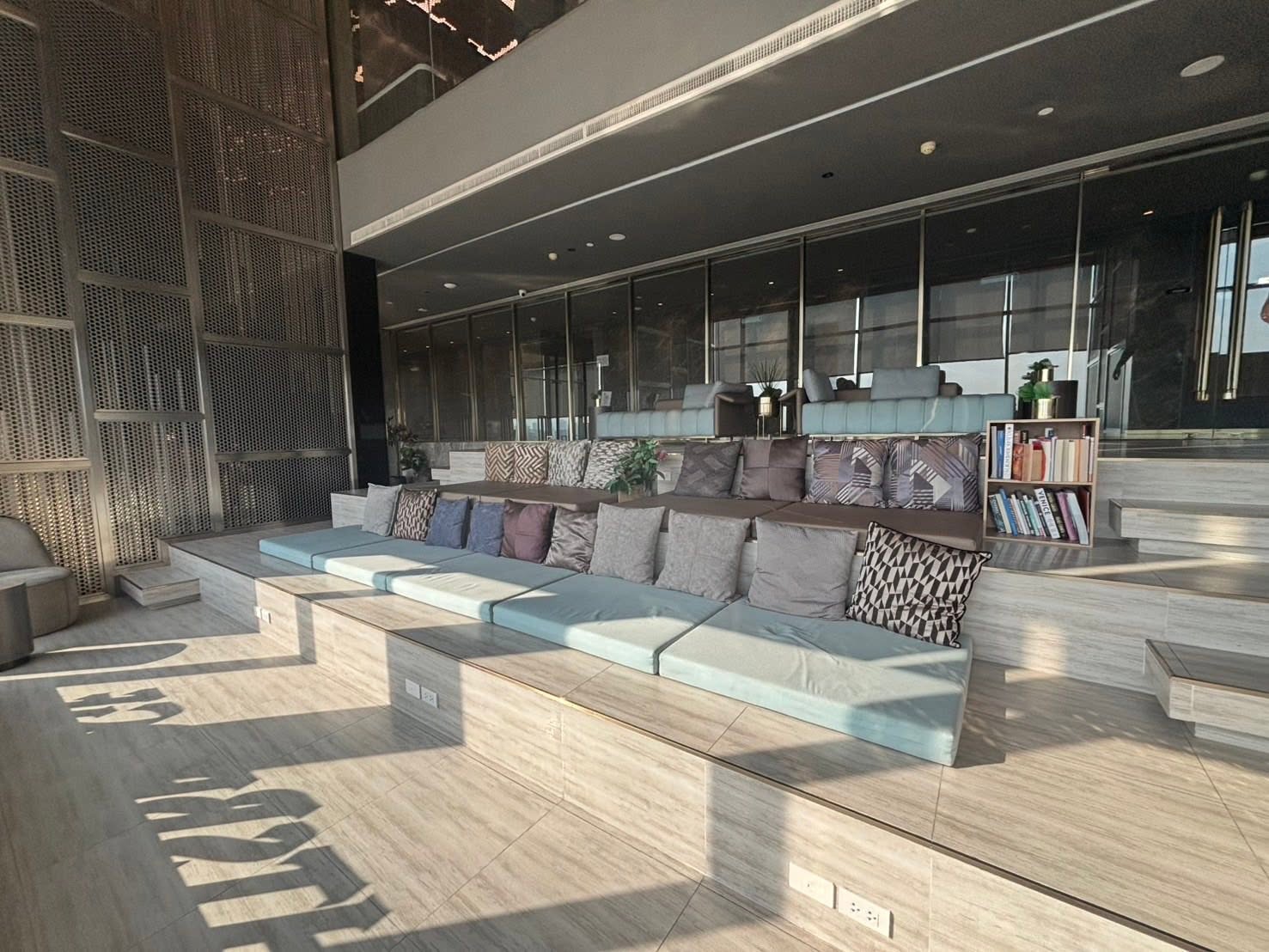 One Bedroom Condo For Rent