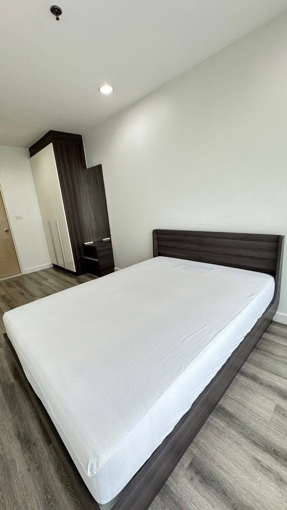One Bedroom Condo For Rent