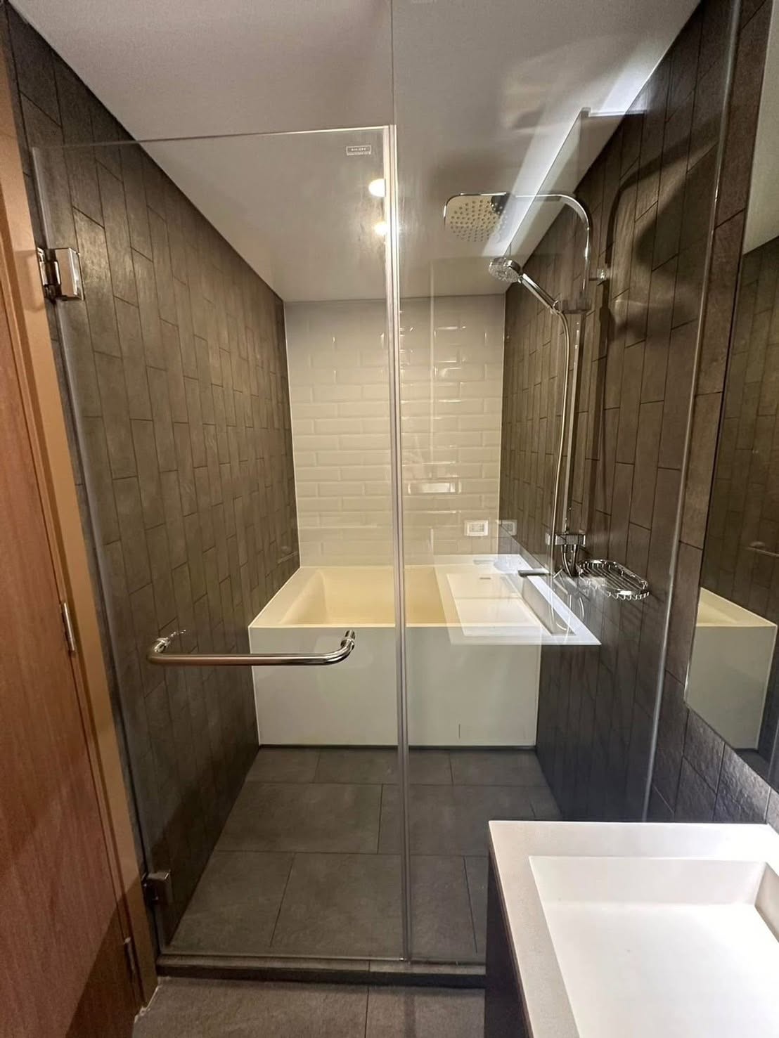 Three Bedroom Condo For Rent