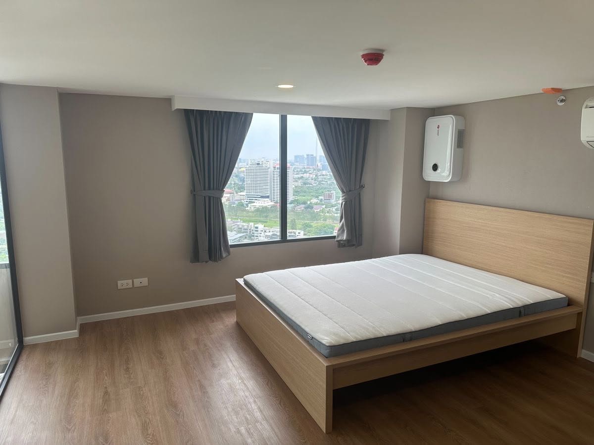 Three Bedroom Condo For Rent