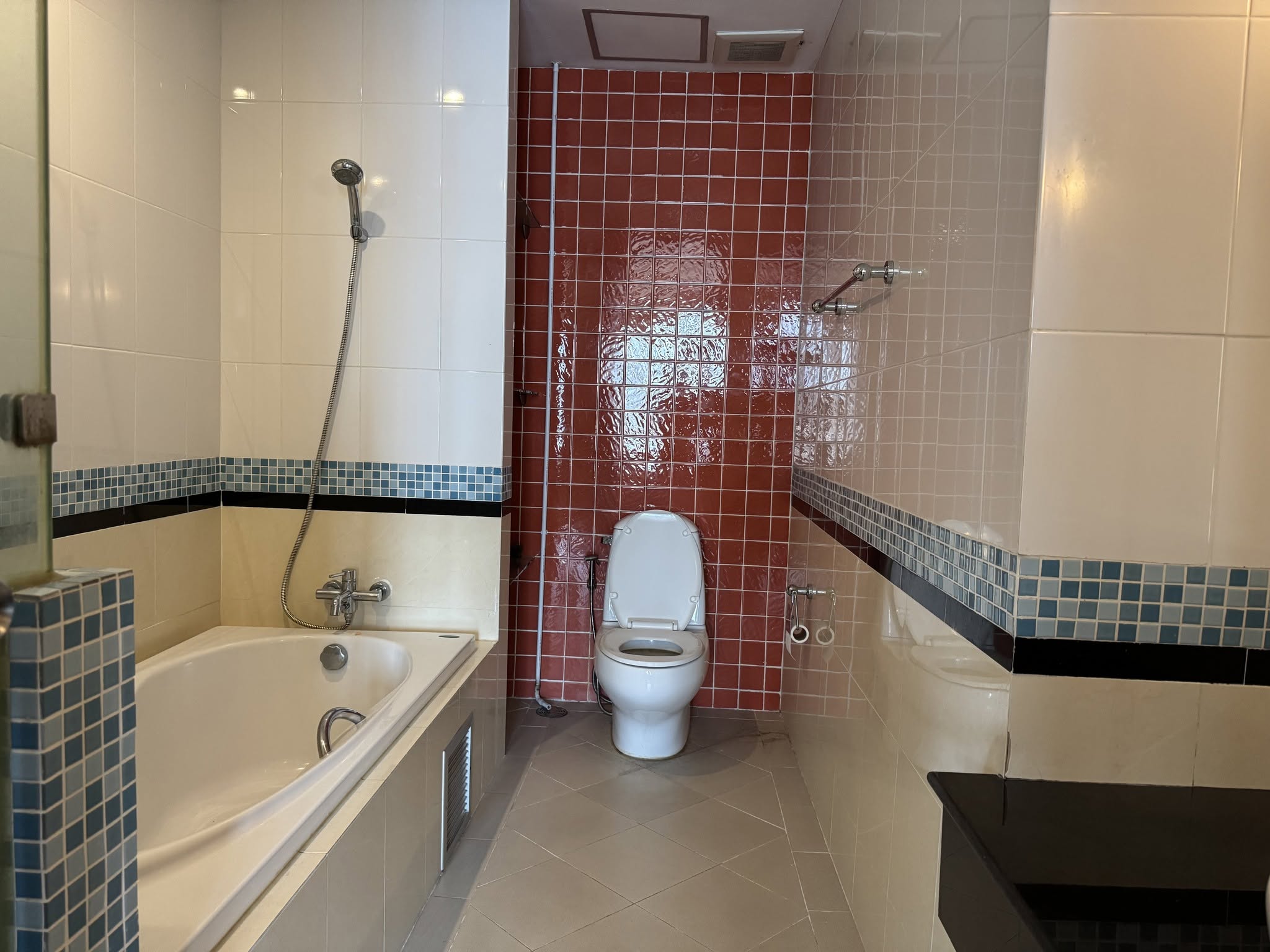 Two Bedroom Condo For Rent
