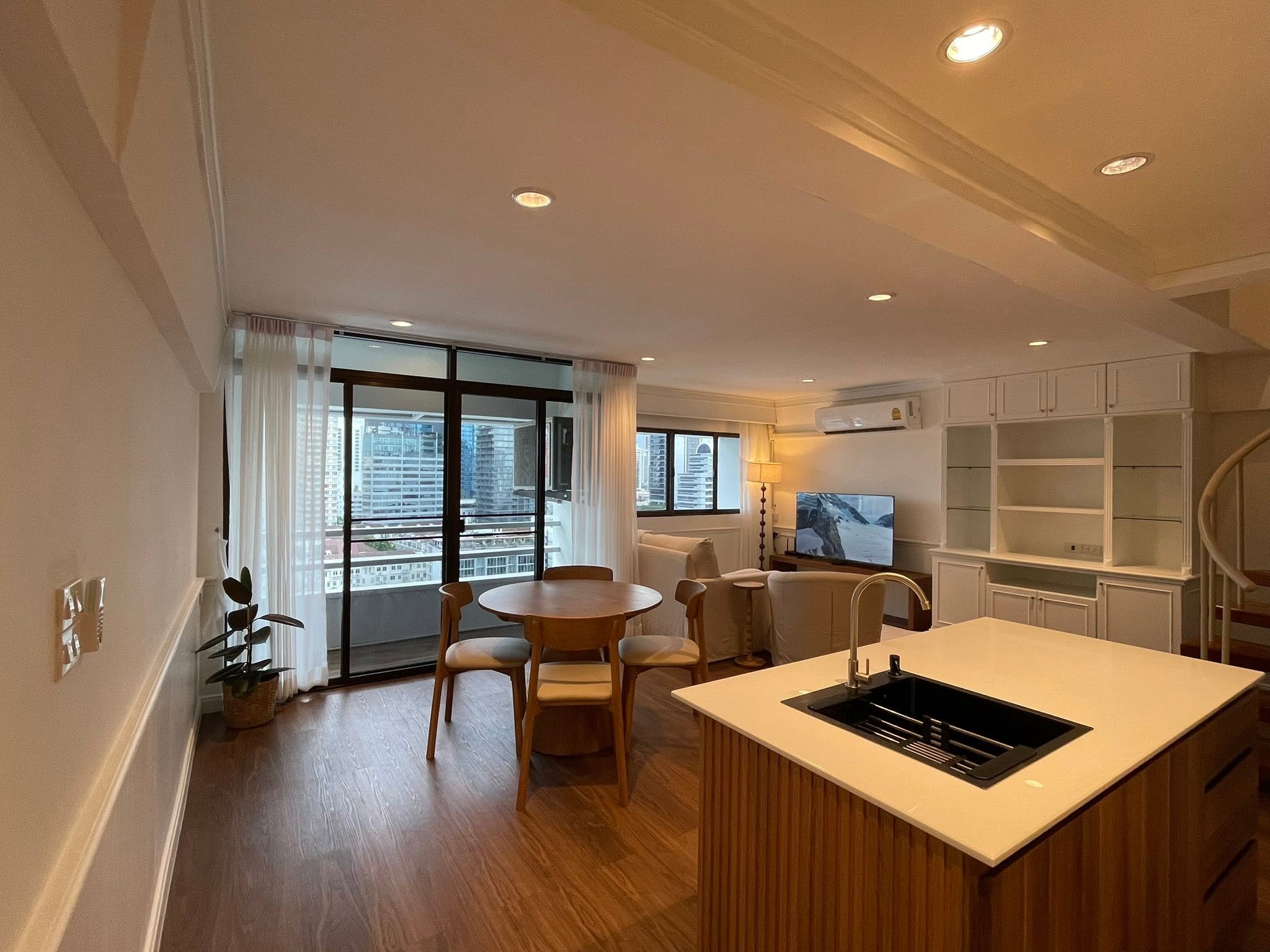 Duplex Two Bedroom Condo For Rent