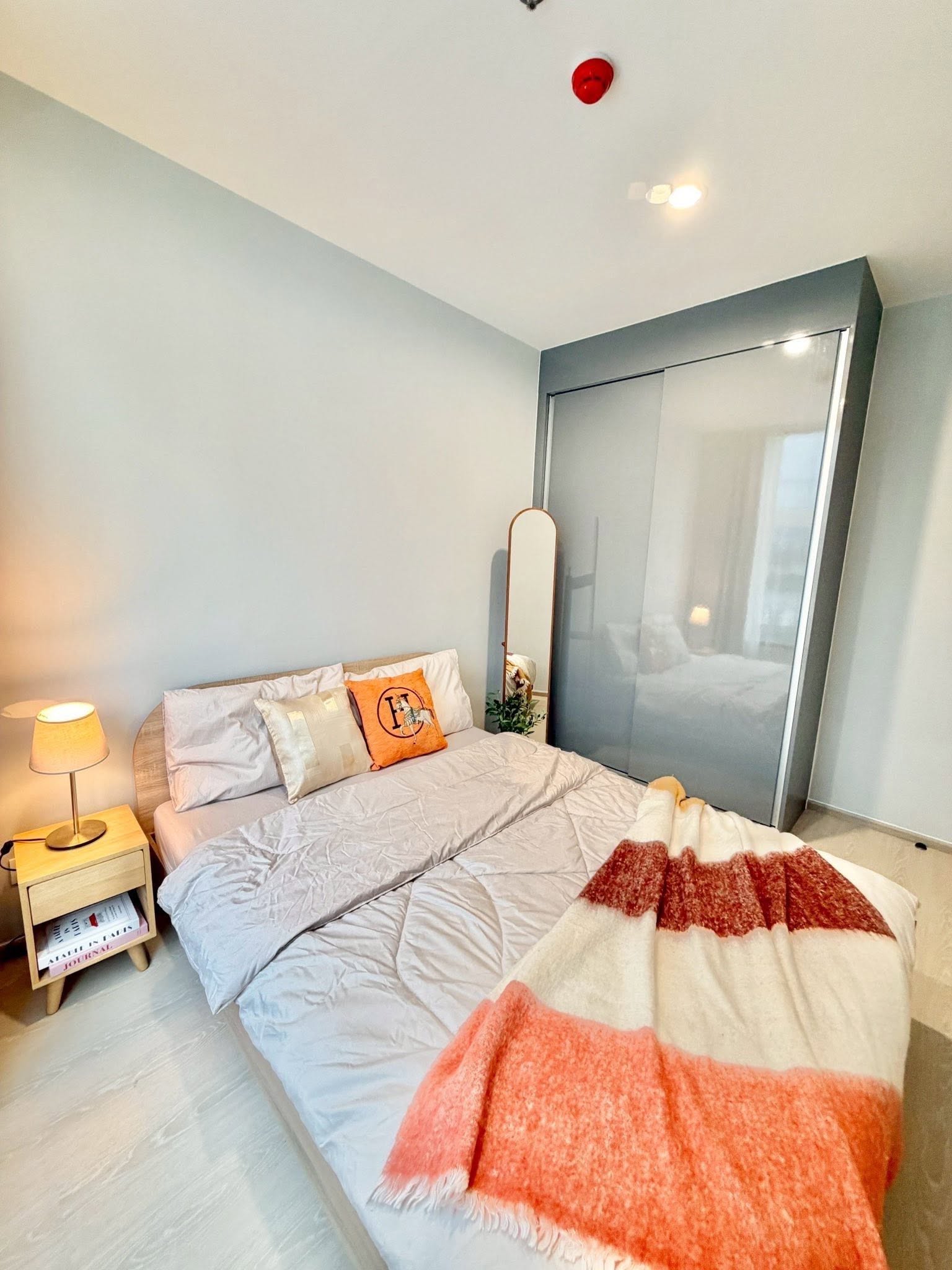 Two Bedroom Condo For Rent