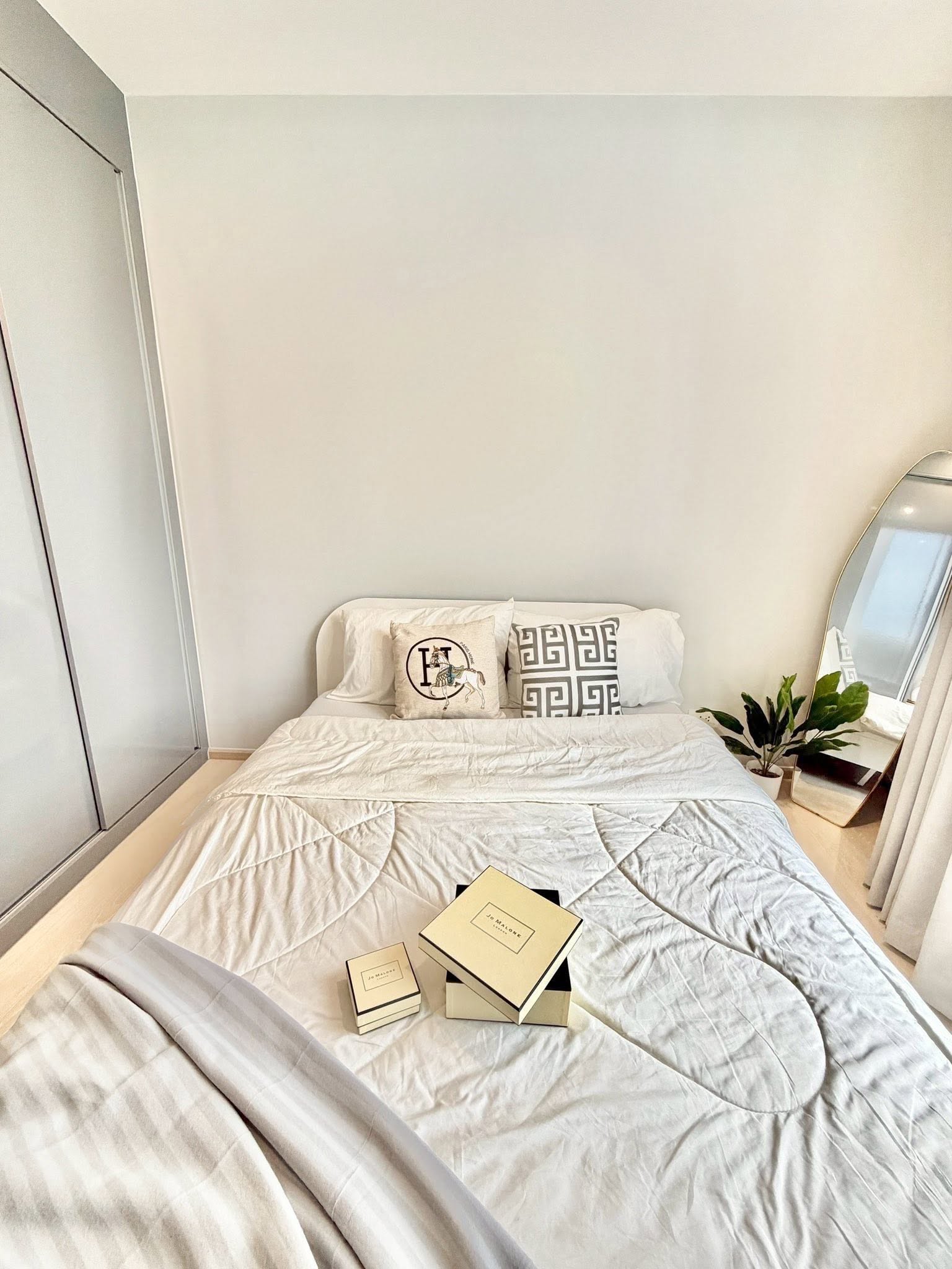 Two Bedroom Condo For Rent