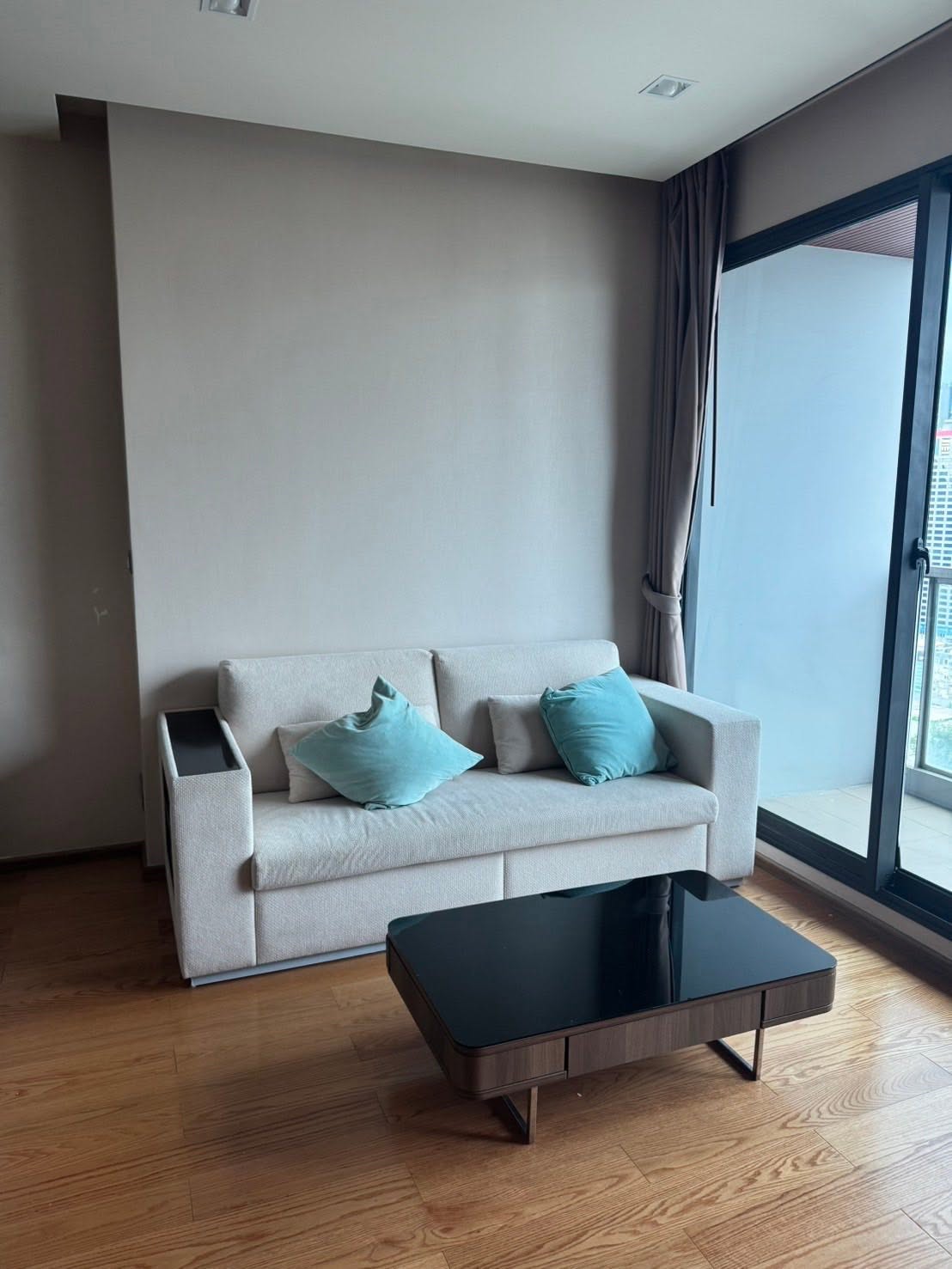 One Bedroom Condo For Rent