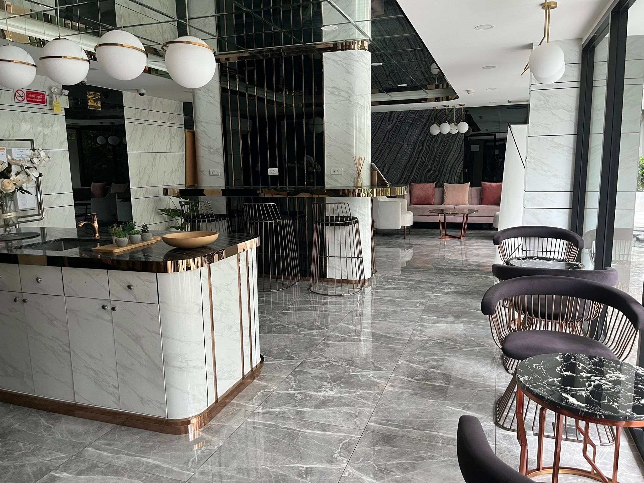 One Bedroom Condo For Rent