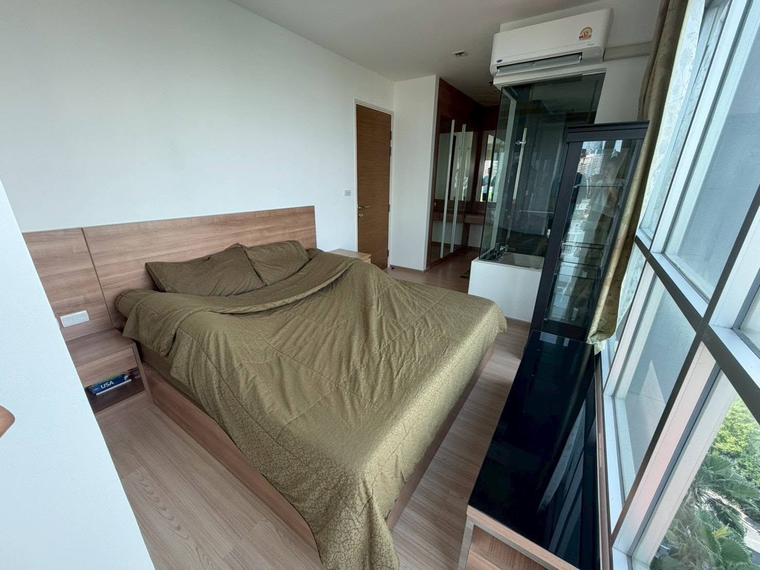 Two Bedroom Condo For Rent