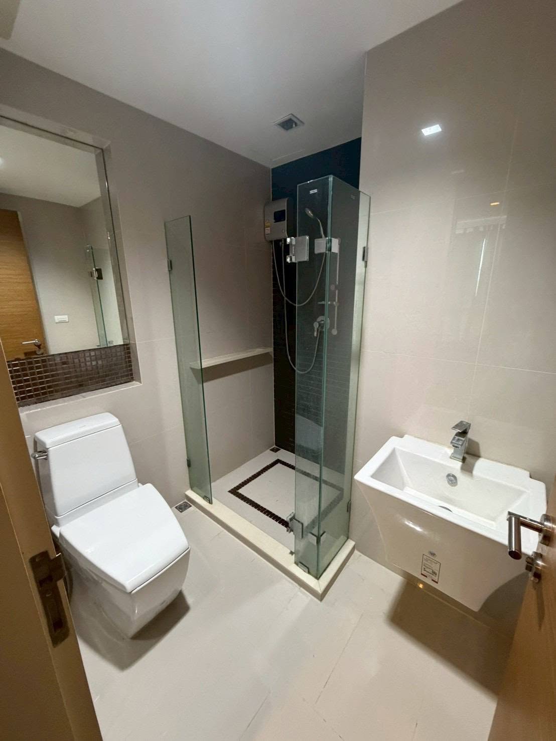 Two Bedroom Condo For Rent