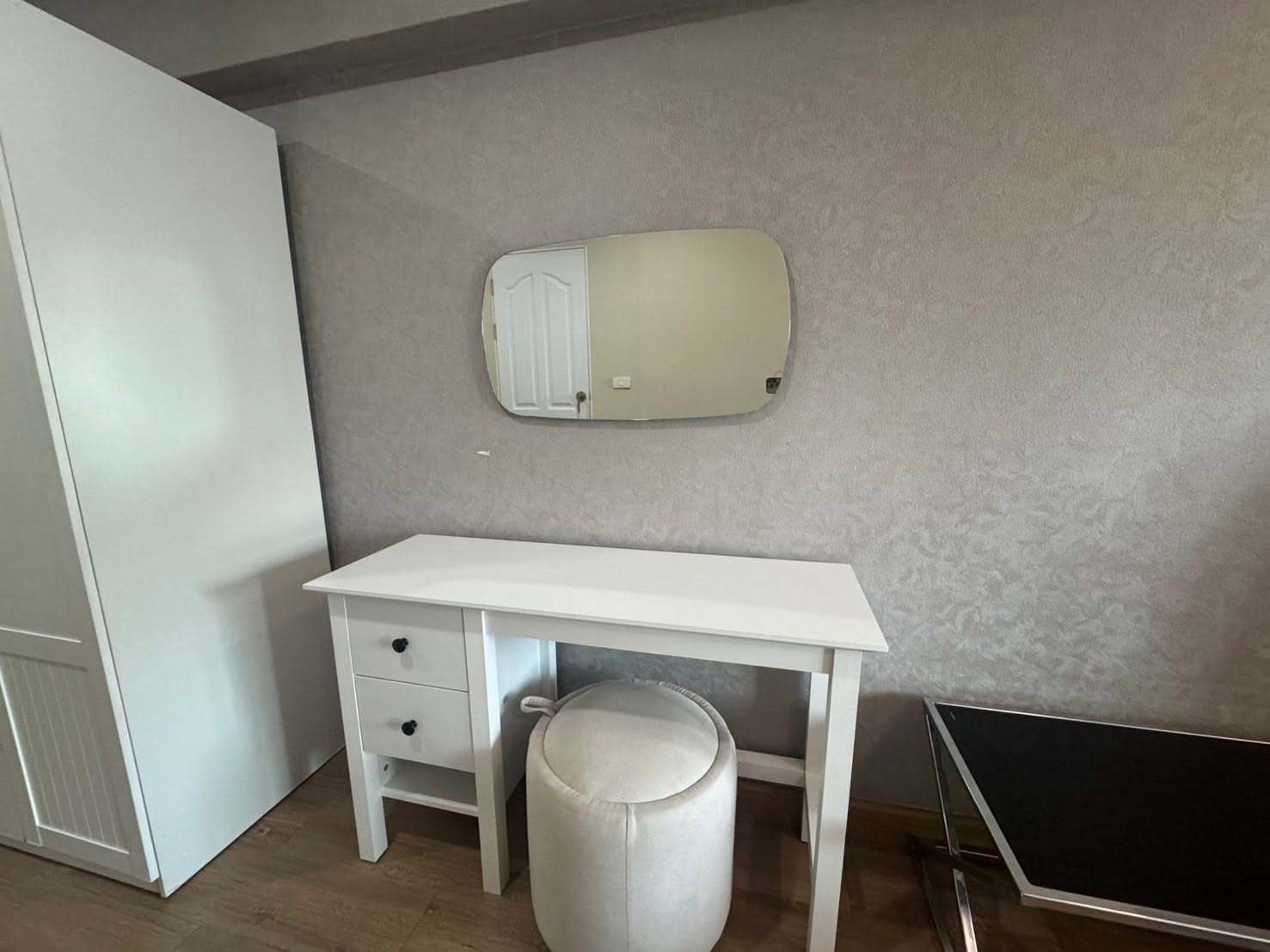 One Bedroom Condo For Rent