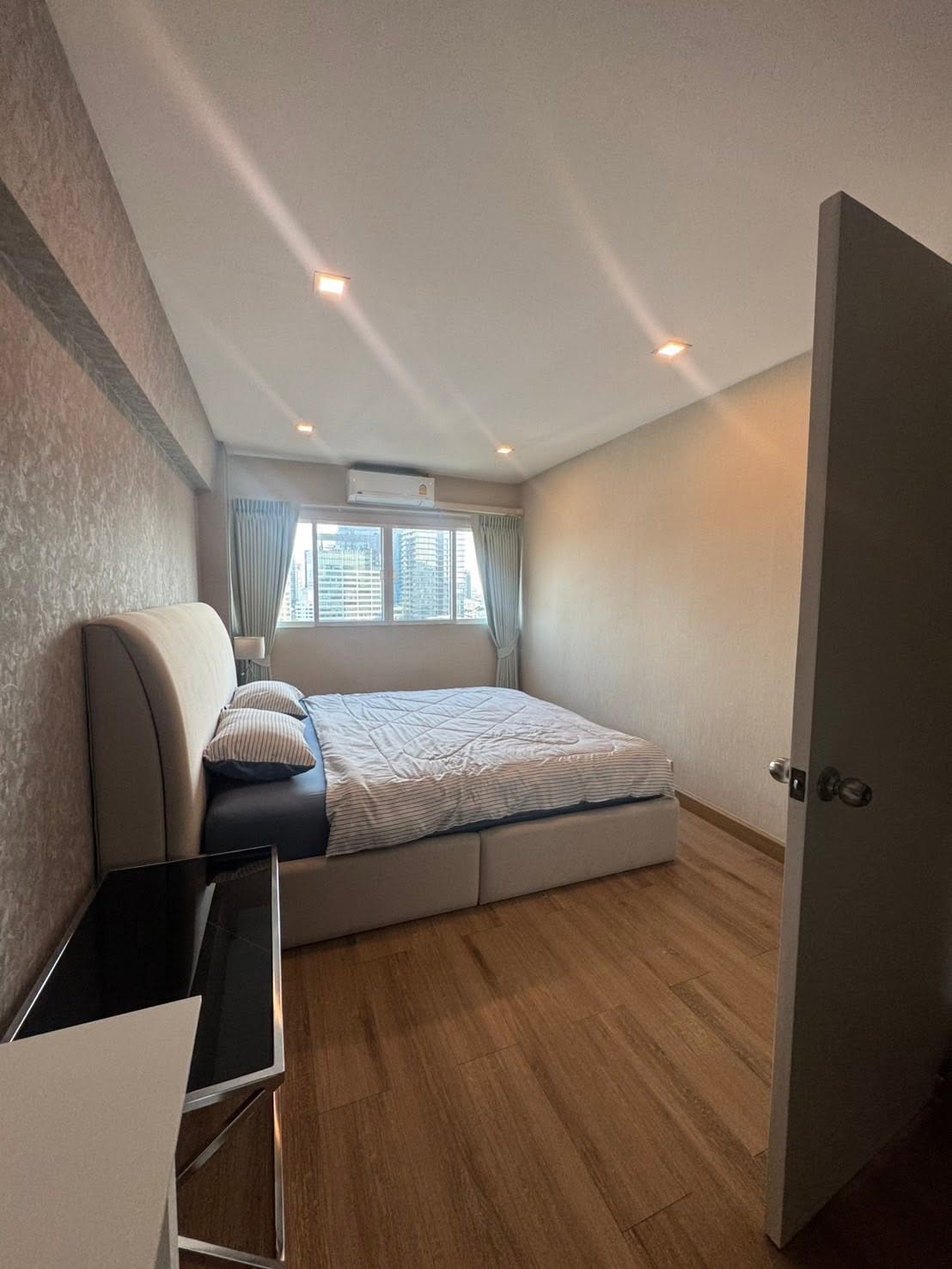 One Bedroom Condo For Rent