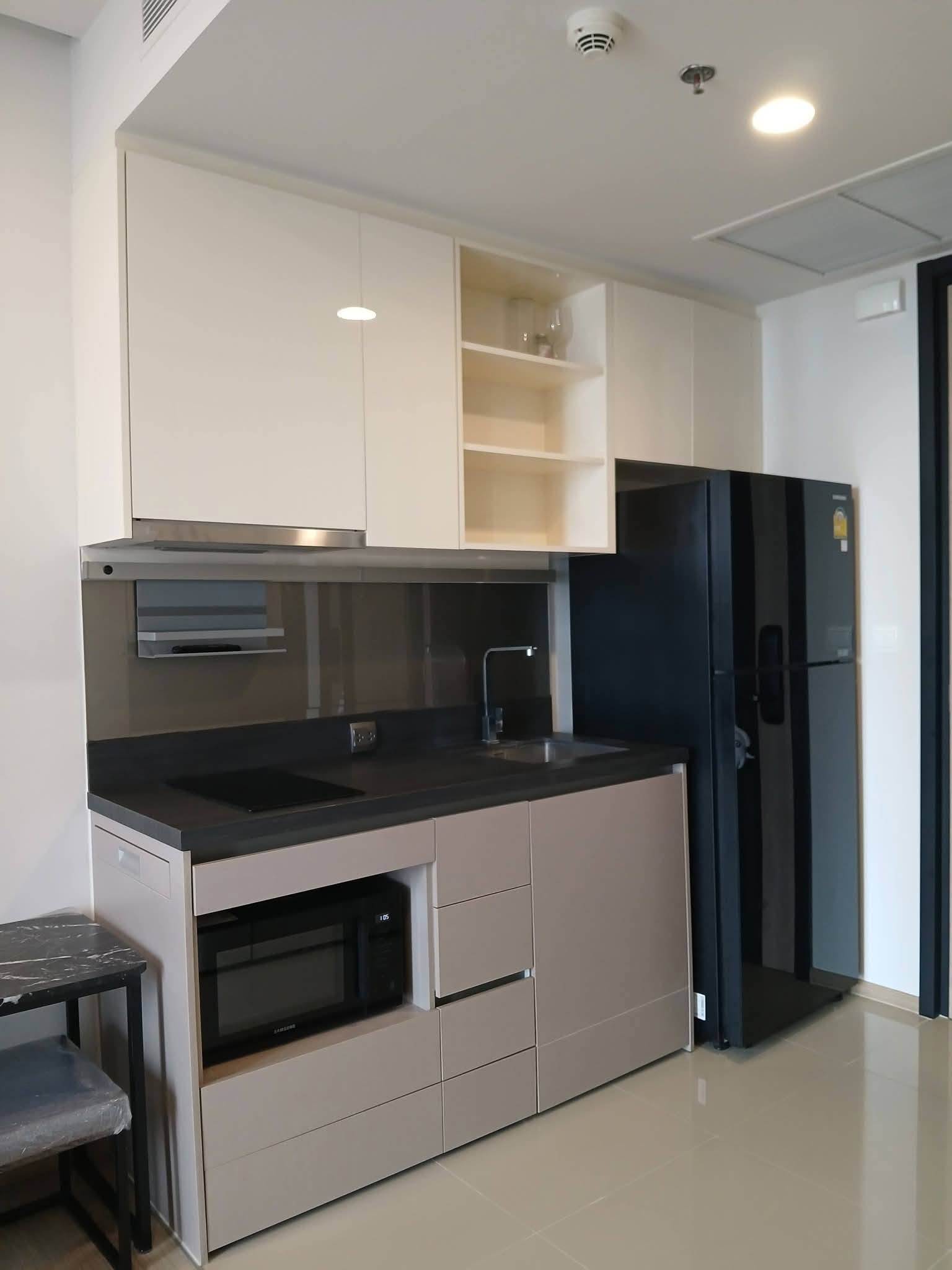 One Bedroom Condo For Rent