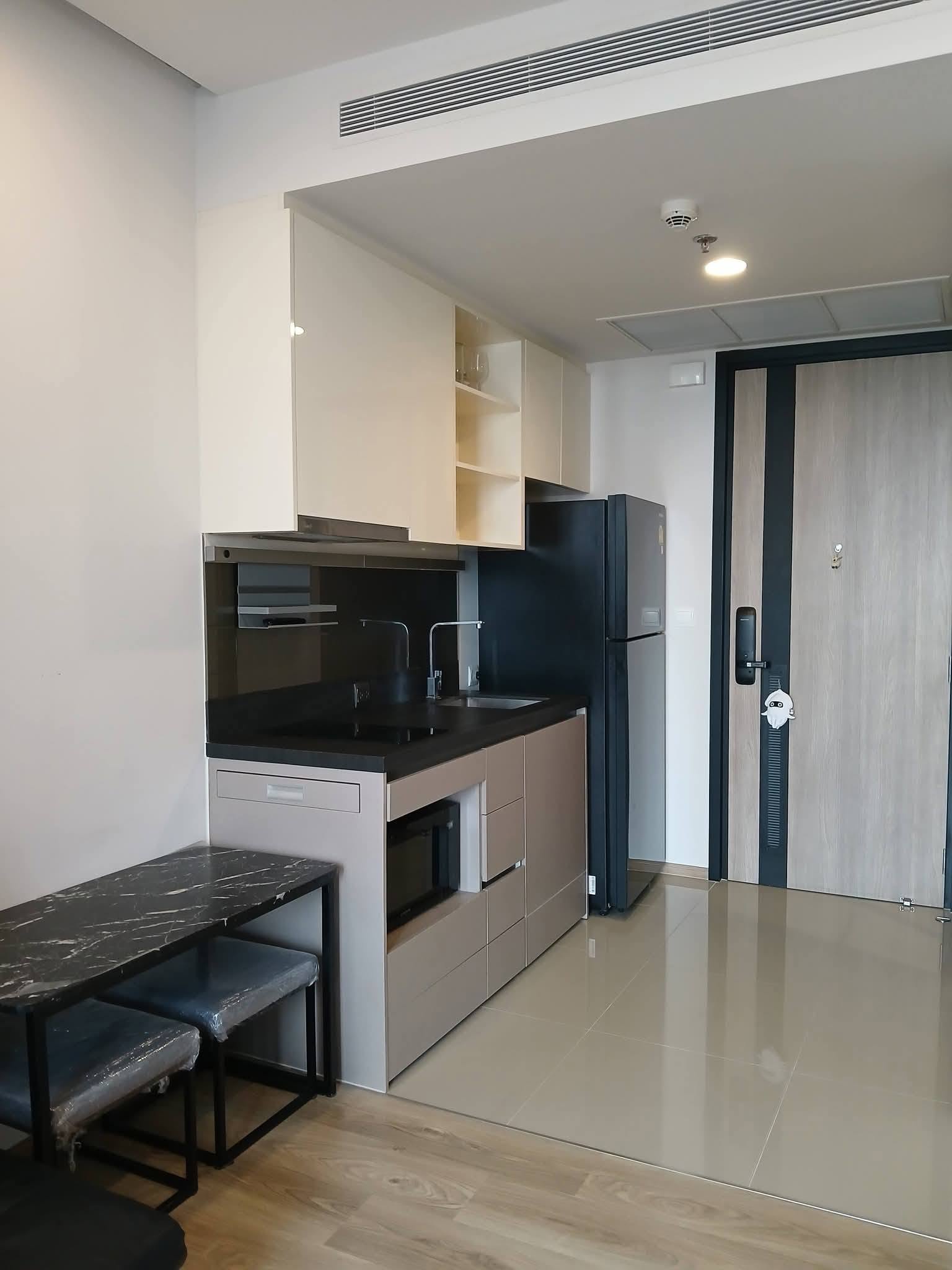 One Bedroom Condo For Rent