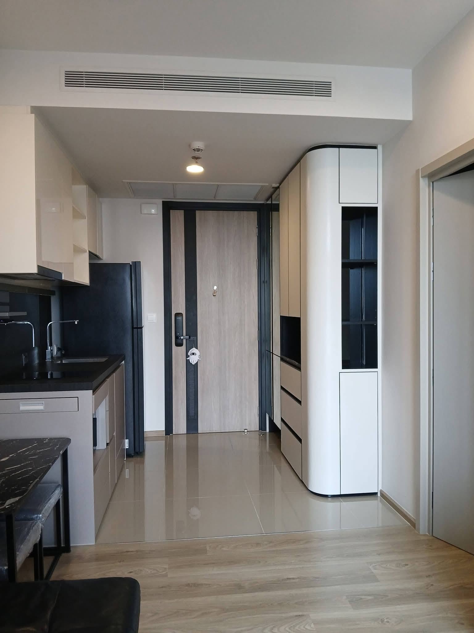 One Bedroom Condo For Rent