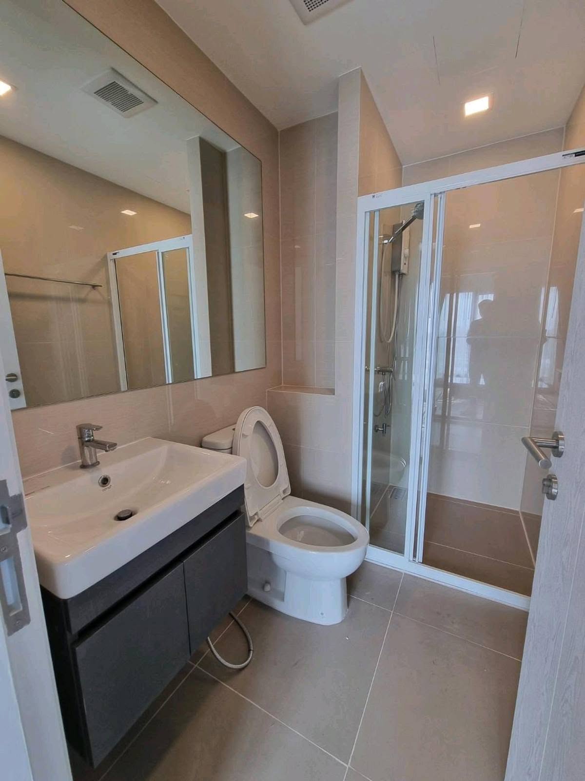 Two Bedroom Condo For Rent