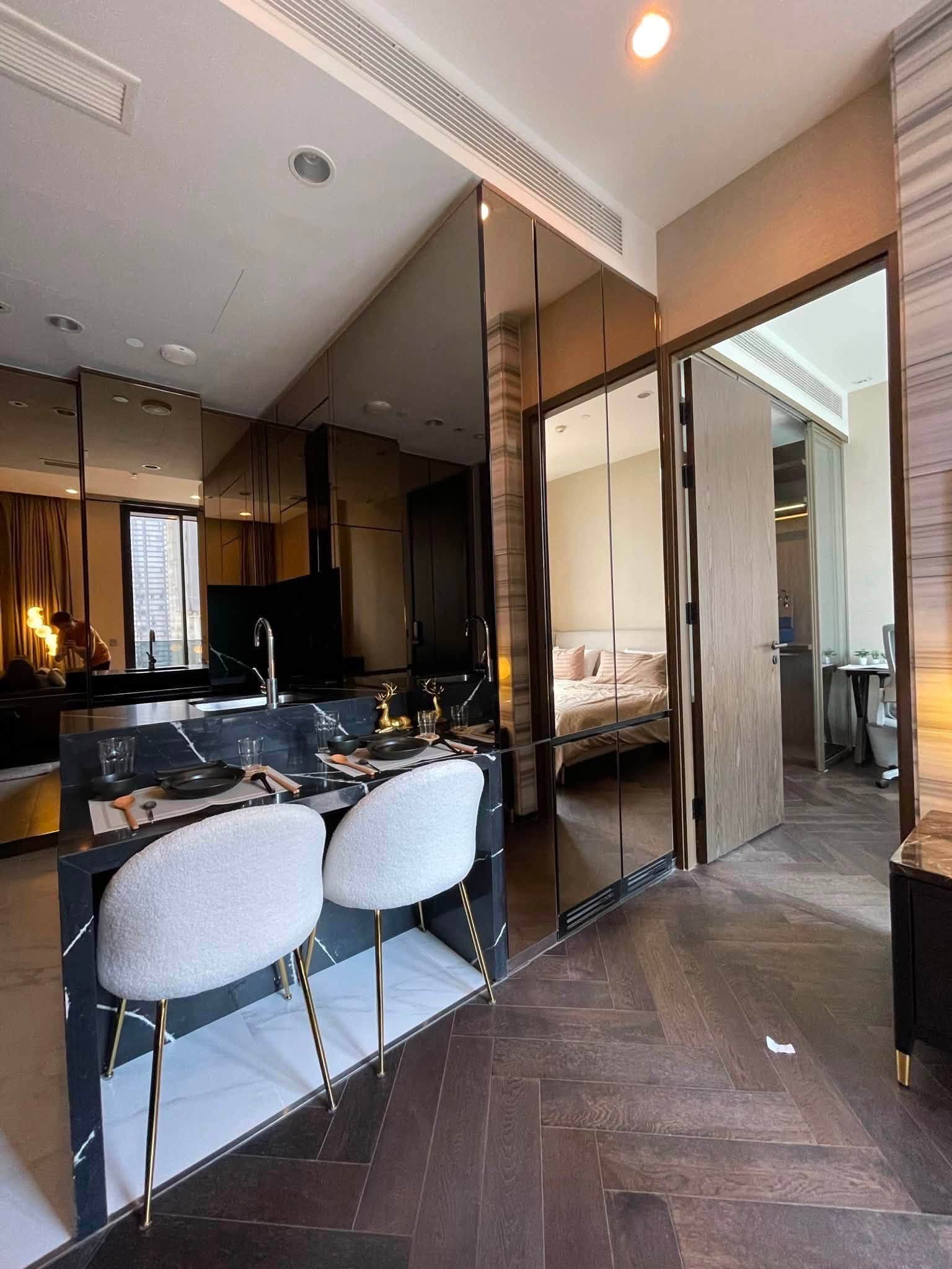 One Bedroom Condo For Rent
