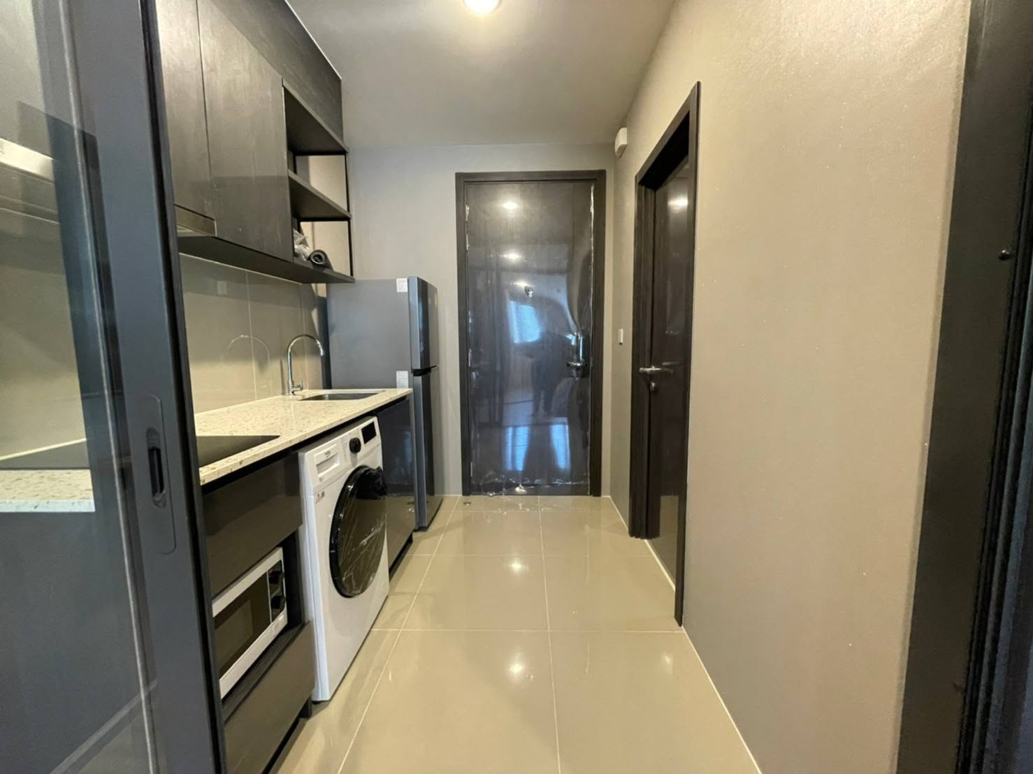One Bedroom Condo For Rent