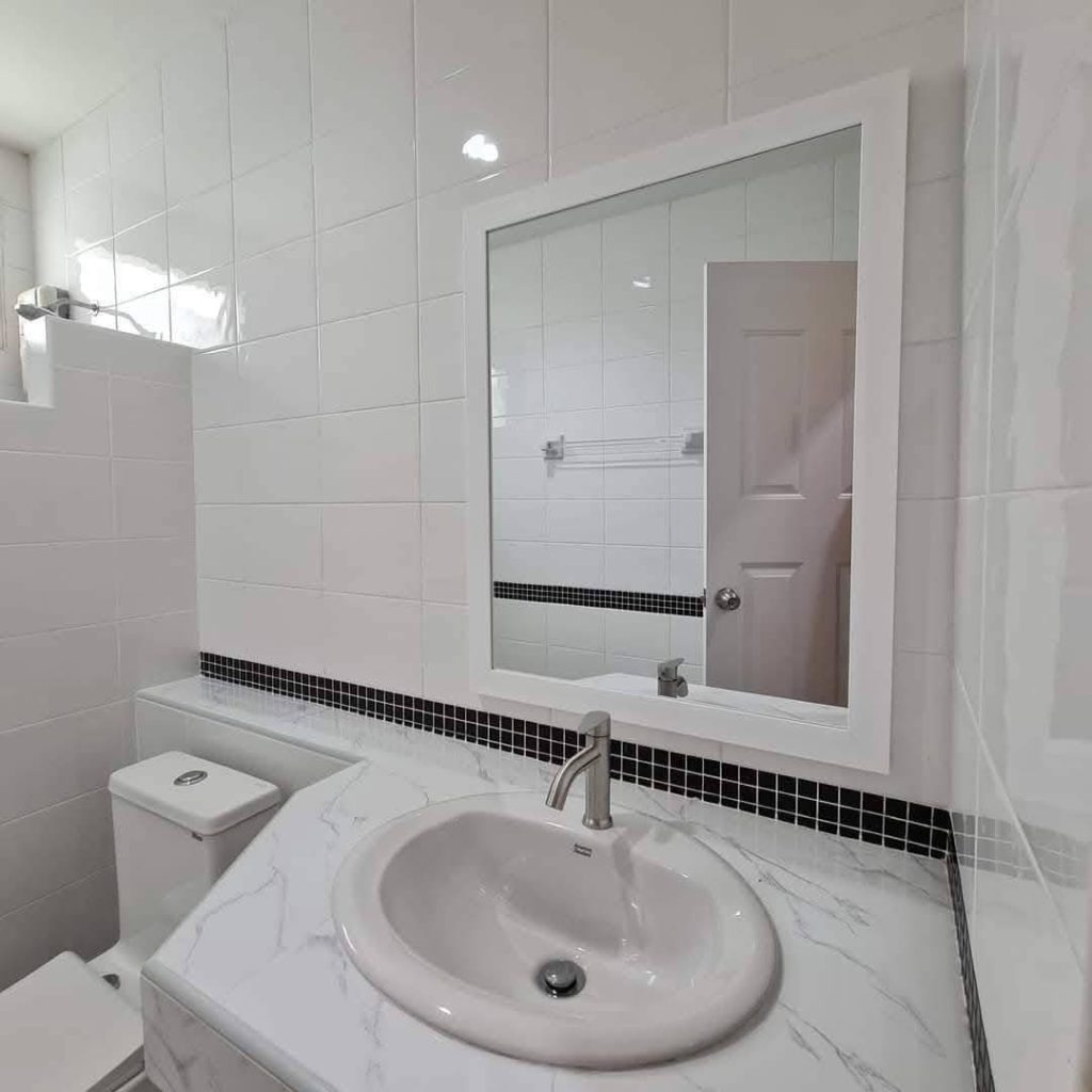 Detached House For Rent
