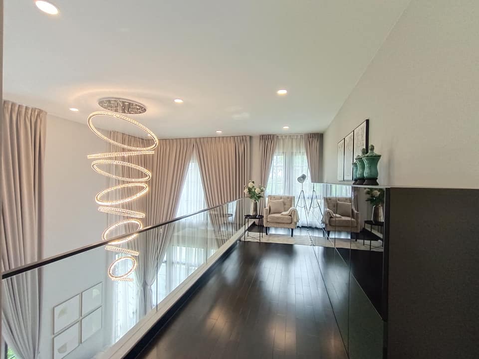 Large Detached House For Rent