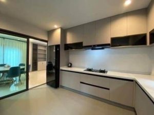 Town house For Rent
