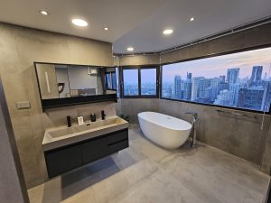 Large Three Bed Room Apartment For Sale