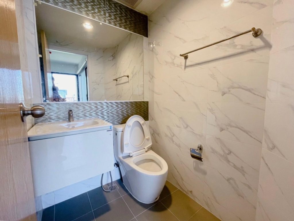 One Bedroom Condo For Rent
