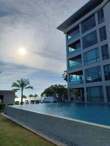 Large Three Bed Room Apartment For Sale