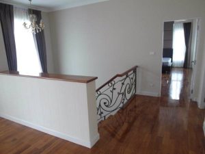 Detached House For Rent
