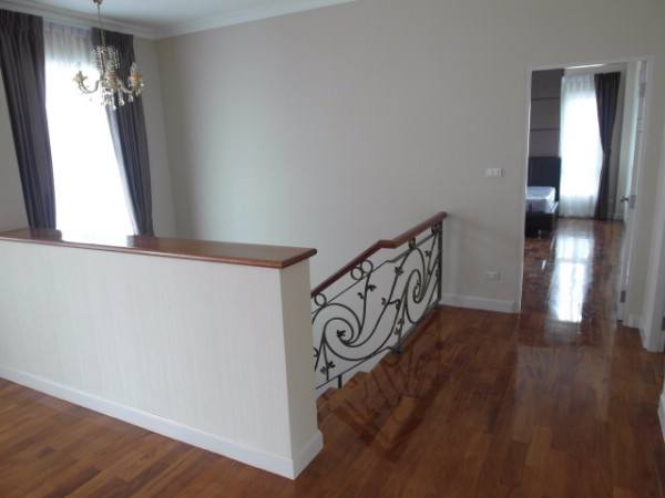 Detached House For Rent