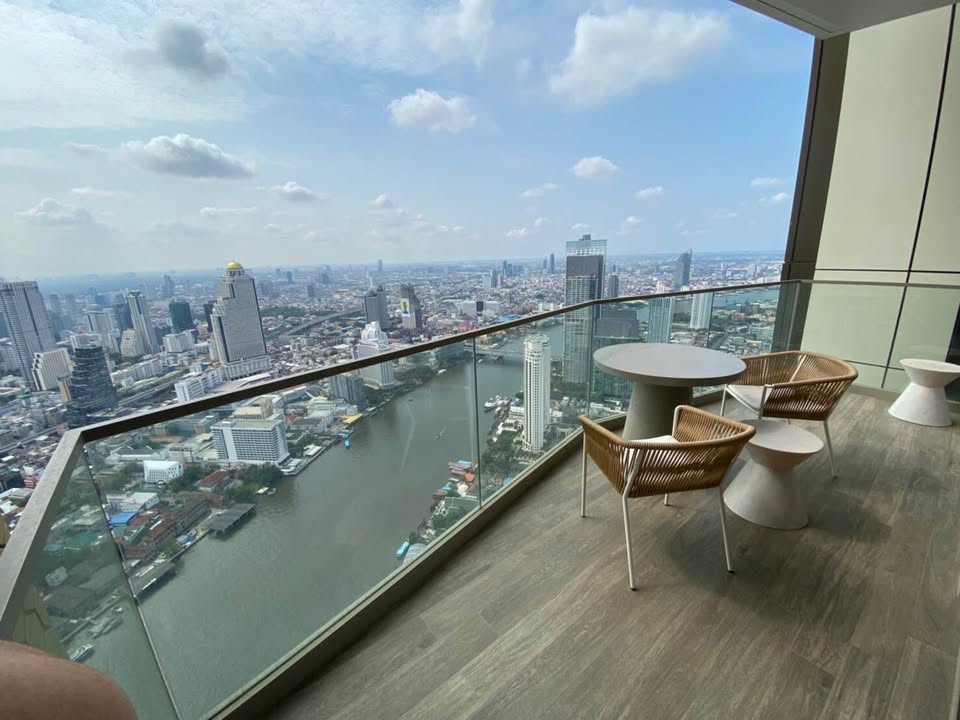 Large Three Bed Room Apartment For Rent