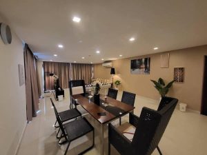 Large One Bedroom Apartment For Rent