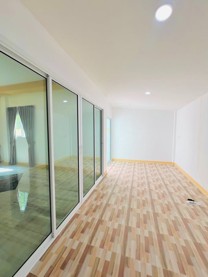 Detached House for Sale