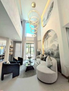 Three Storey House with Pool For Sale