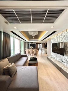 Three Bed Room Apartment For Sale