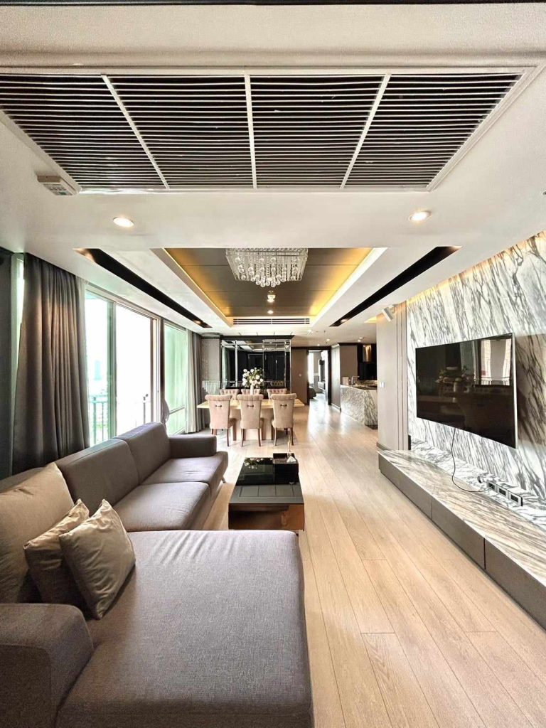 Three Bed Room Apartment For Sale