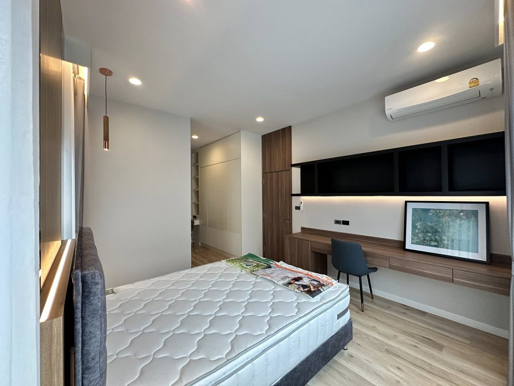 Detached House for Rent