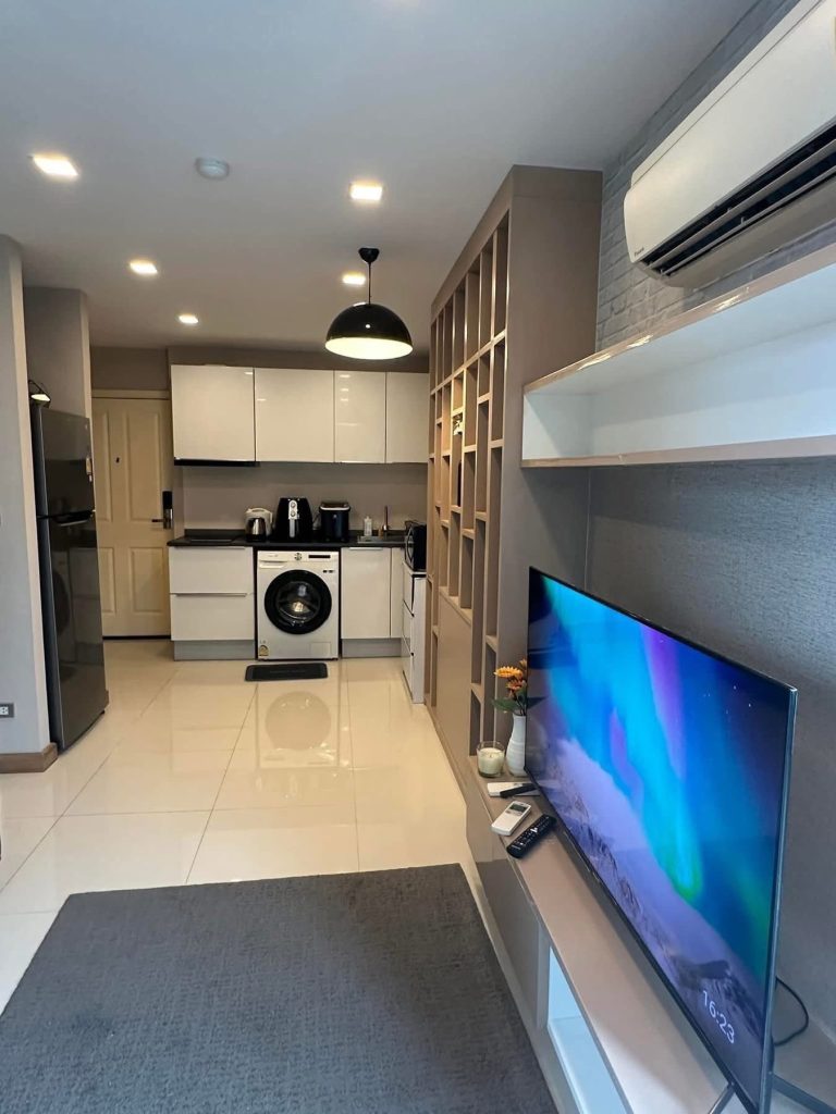 One Bedroom Condo For Rent