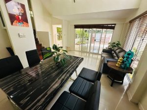 Luxury Detached House For Rent