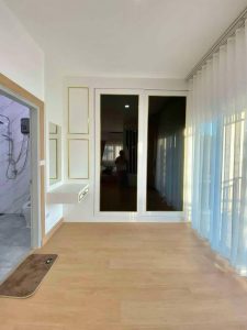 Detached House for Sale
